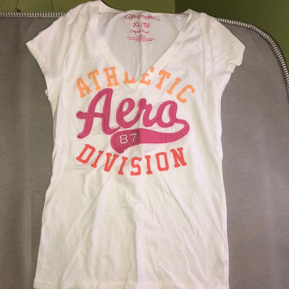 White Aeropostale V-Neck Tee Girls XL
